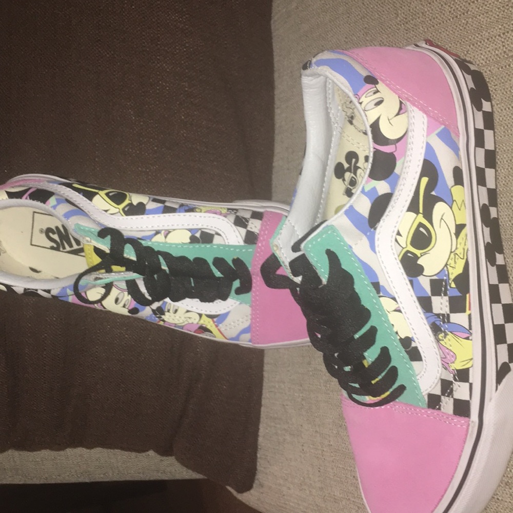 Shoes gently worn (Maybe worn 3x)
